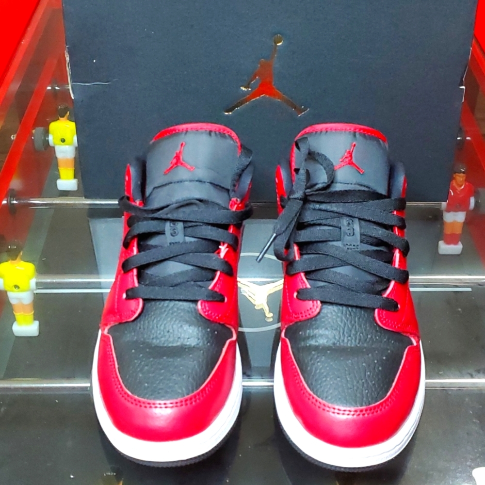 👉🏾5day Sale👈🏾 Air Jordan 1 (GS) girls